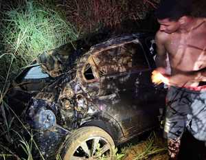 Corpo de Bombeiros socorre jovem vítima de capotamento na rodovia MT-251