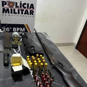 Homem é preso após ameaçar esposa e filhas com facão e armas de fogo em Nova Mutum