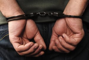 Policial Civil é preso em flagrante por importunação sexual em bar de Cuiabá