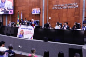 Deputado propõe pranchas de comunicação para autistas em estabelecimentos comerciais e de serviços