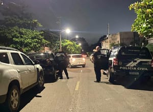 PC cumpre mandados contra facção que extorquia e ameaçava comerciantes de água mineral