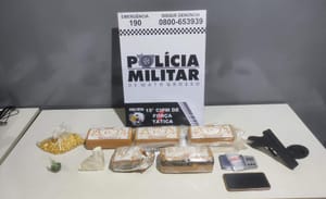 Foragida da justiça é presa com supermaconha e arma de brinquedo em Várzea Grande