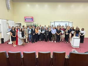 Senadora realiza palestra, fala sobre bastidores de leis e engaja acadêmicos de Direito