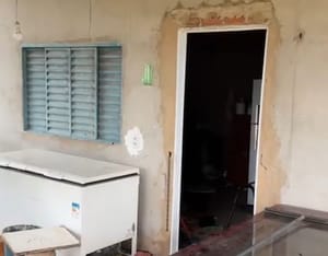 Ladrão de fios de energia morre em confronto com a PM e comparsa é preso