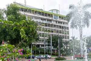 Prefeito sanciona lei que cria nova agência de regulação de serviços públicos