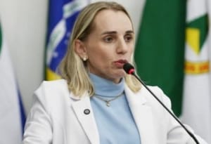 Vereadora defende a Câmara após operação da PC e cita "vereadores dos horrores"