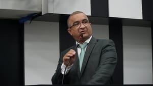 Justiça dá 15 dias para vereador quitar dívida de mais de R$ 2,3 milhões com ex-secretário