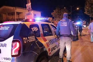 Homem é preso por tentar matar a companheira com socos e chutes no interior