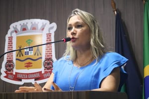 Câmara aprova projeto de lei que autoriza calçadas como estacionamento