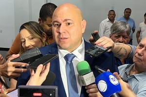 Abílio prevê derrota da esquerda em 2026 e alfineta Fávaro: “torço para que saia da política”