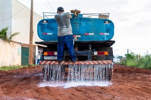 Prefeitura testa nova manta asfáltica com tecnologia de polímero no Distrito Industrial