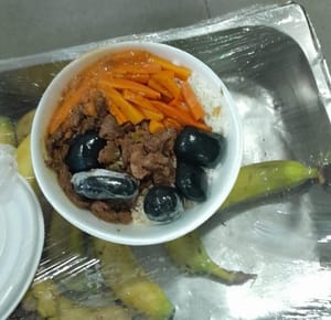 Policiais flagram marmitas com 22 pacotes de drogas que iam para Raio 8 da PCE