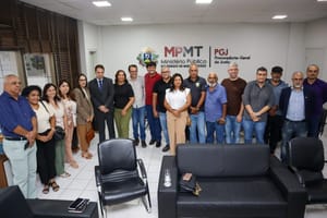 Sindicatos buscam respaldo junto aos Poderes para data-base e índice de reajuste de servidores