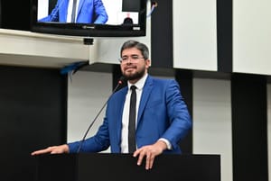 Felipe Corrêa deixa Secretaria de Agricultura em Cuiabá e toma posse como vereador