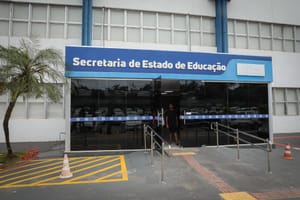 Estado retifica remuneração do concurso público da educação e salários chegam a R$ 18 mil