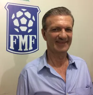 Justiça nomeia advogado como interventor da FMF após fim de mandato de Aron Dresch