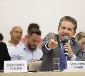 TCE vai apurar endividamento de servidores com consignados e 40 empresas entram na mira