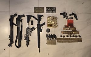 PF faz operação em terra indígena em MT, apreende arsenal e destrói maquinários