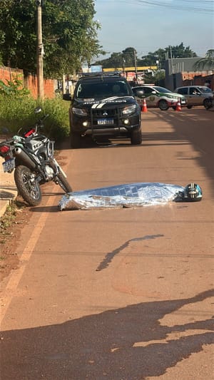 Homem de 47 anos morre após passar mal e cair de motocicleta  em Várzea Grande