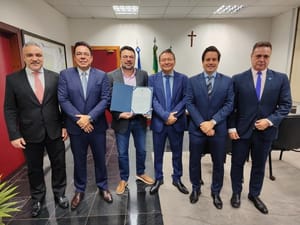 Advogado Pérsio Landim toma posse no cargo de juiz membro do TRE de MT