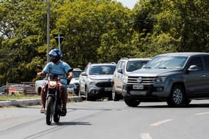 Prazo para pagar o IPVA de veículos com placas finais 8, 9 e 0 termina em 30 de maio