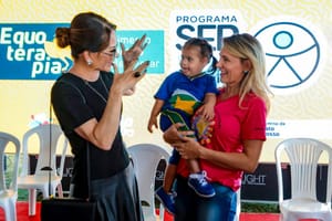 Primeira-dama, Setasc e Sefaz entregam cheque do Nota MT para Apae nesta terça-feira