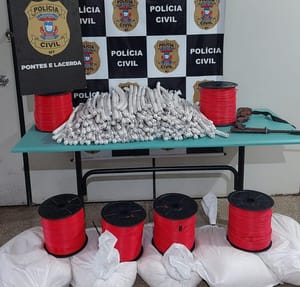 Polícia Civil apreende 210 dinamites que seriam utilizadas em garimpo na fronteira