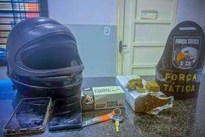 Suspeitos de matar homem na frente dos filhos de 3 e 4 anos são presos pela Polícia Militar