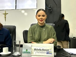 Vereadora anuncia R$ 1,2 milhão para compra de canetas emagrecedoras a pacientes do SUS