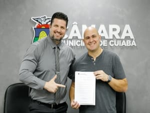 Lei cria selo para veículos que transportam pessoas com autismo em Cuiabá