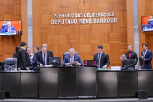 Assembleia aprova projeto que flexibiliza uso da hora-atividade de professores estaduais