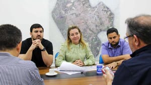 Prefeita recebe deputado federal e pede apoio para destravar recursos para VG