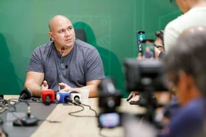 “Melhor me chamar de prefeito TikTok do que corrupto ou petista”, diz Abilio ao rebater deputado