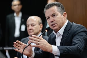 Mauro Mendes viaja para Portugal e Pivetta assume o governo na próxima segunda