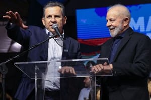 Mendes minimiza vaias em evento com Lula e diz que governa para a maioria