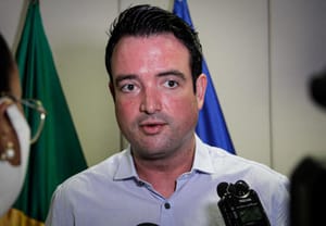 Presidente da AMM diz que apoio à Janaina não o coloca contra governador