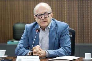 Pivetta diz que seu candidato ao Senado é Mendes e evita falar em chapa com Janaina Riva