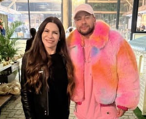 Max e Andreia Russi curtem festa a convite de Neymar