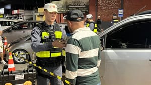 Operação prende oito pessoas e remove 46 veículos em Várzea Grande