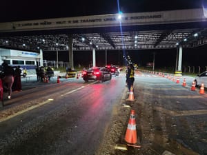 2º dia de Festival de Inverno termina com 42 autos de infração e remoção de 21 veículos