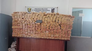 Traficante de 20 anos é preso em flagrante e PM apreende quase meia tonelada de maconha