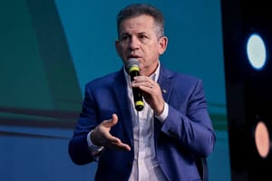 Governador cita preocupação sobre tarifa de Trump e pede que Lula “deixe viés ideológico de lado”