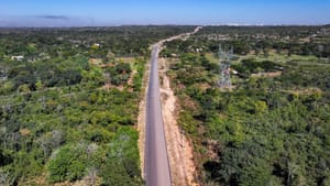 Rodovias que ligam distritos e comunidades tradicionais recebem R$ 77 milhões em obras