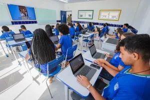Rede Estadual retoma aulas nesta terça-feira após recesso para estudantes e professores