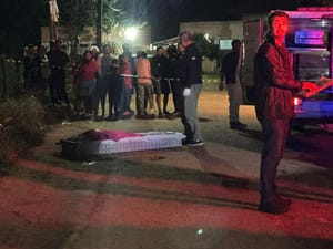 Jovem de 25 anos é morto com mais de 20 tiros em rua do bairro Santa Laura, em Cuiabá