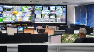 Mulher procurada por tráfico é presa por reconhecimento facial no centro de Cuiabá