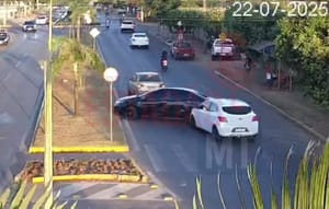 Homem não aceita fim, ameaça de morte, persegue ex-exposa e provoca acidente; veja vídeo