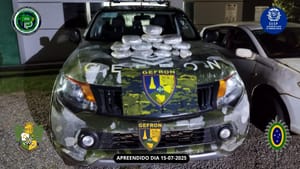 Taxista boliviano é preso em flagrante com tabletes de supermaconha na BR-070