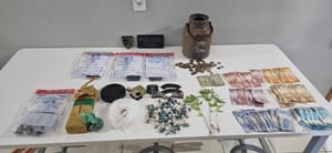 Polícia Civil prende duas pessoas em operação para combater o tráfico de drogas