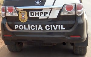 Mulher é encontrada morta com tiro na cabeça em matagal e suspeito é preso em hotel